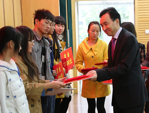 无压给料三产品重介质旋流器选煤工艺及设备创始人－国华科技赵树彦