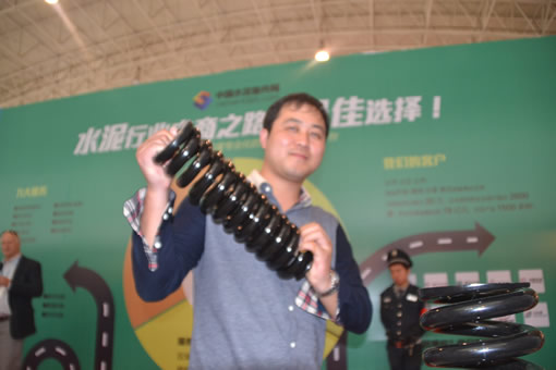 破碎筛分设备专用弹簧制造商－恒通弹簧