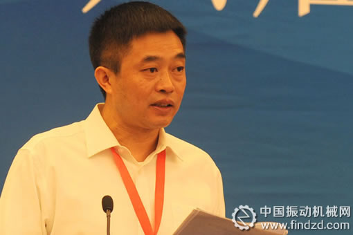 中国重型机械工业协会理事长杨建辉