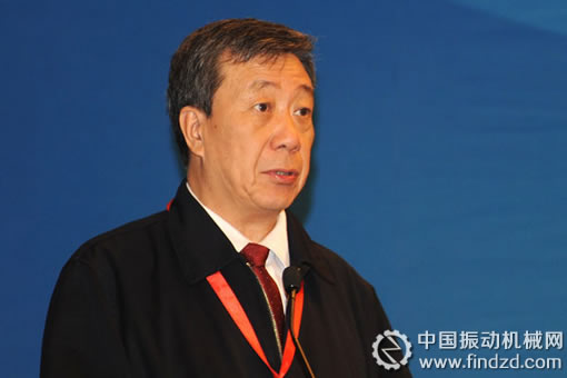 中国重型机械工业协会常务副理事长李镜
