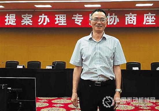 政协委员郑金伙