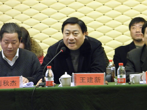 新乡振动机械设备行业协会第一届理事会理事长刘秋杰