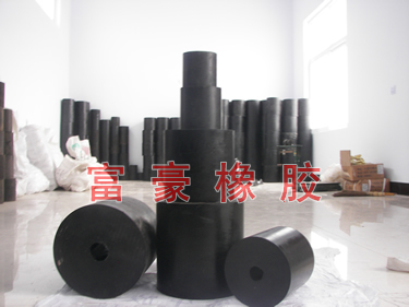 橡胶球，振动筛橡胶球，旋振筛橡胶球，直线筛橡胶球，高频筛橡胶球，矿筛橡胶球