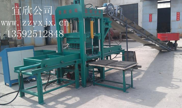 供应常州8-18铁路护坡砖机 环保花砖机设备