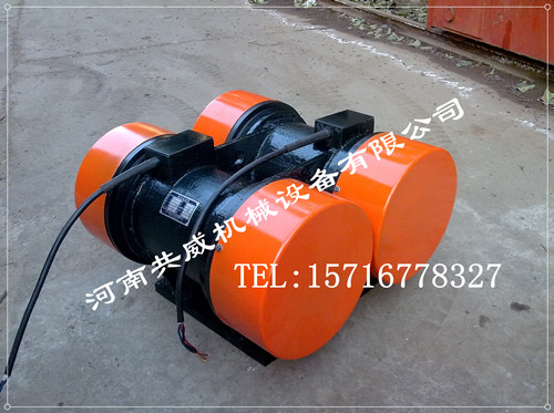 WHZY系列直线自振源、WLZD系列直线自振源 WHZY-2*5-4,功率2*0.4kw，WHZY-
