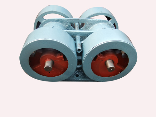 双轴座式激振器