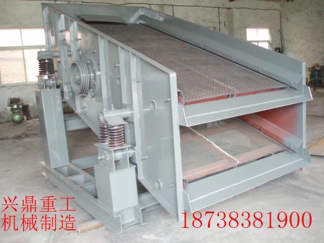 矿用重型振动筛|矿用筛 兴鼎重工安装调试