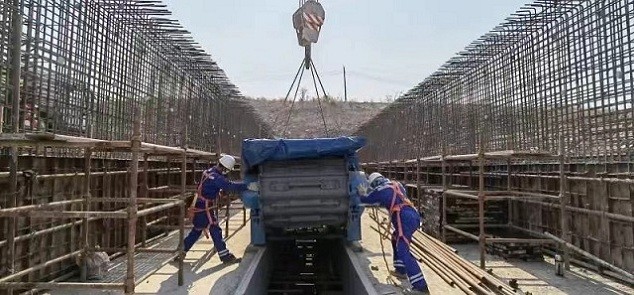 公司板式给料机助力洛钼集团刚果（金）锂矿破碎系统达产达标