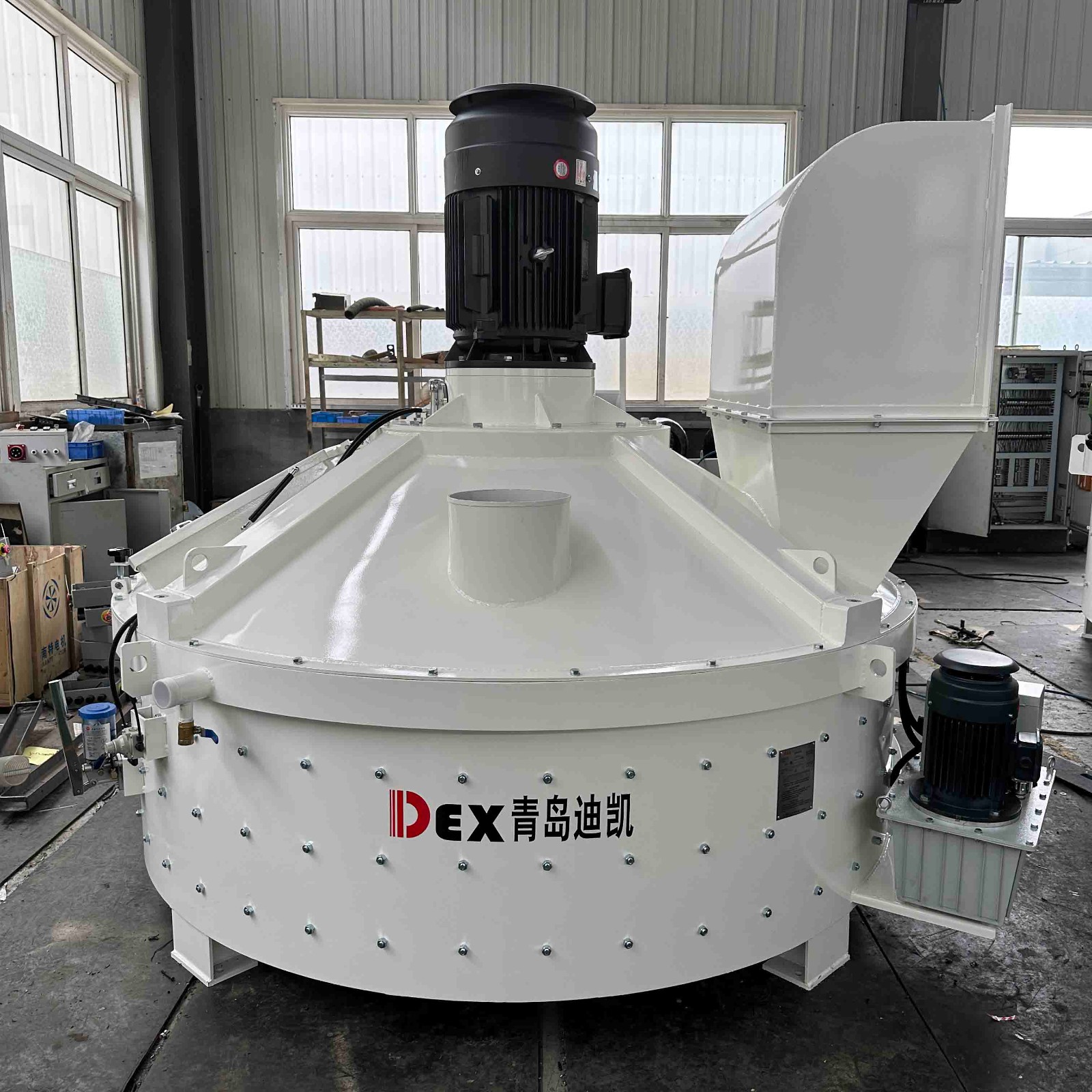 立轴行星式搅拌机的创新优化开启了混凝土搅拌设备全新的混合工艺