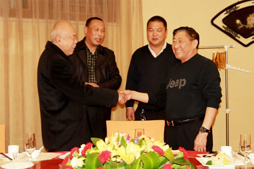 介绍振动行业老专家相互认识