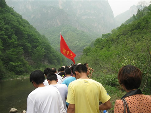 瑞丰机械员工登山