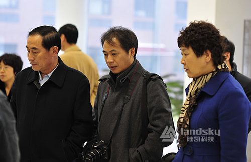陆凯科技进行科技创新情况调研