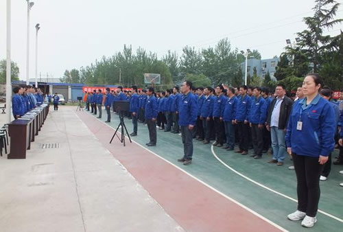 河南威猛振动“迎五一”职工健身操比赛圆满成功