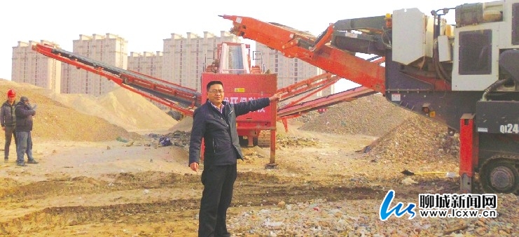 聊城移动破碎站“吃”进建筑垃圾 “吐”出建材原料