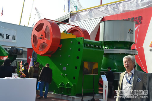 南昌矿机携YKR圆振筛及破碎机系列产品亮相宝马展