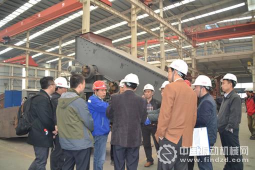 第六届全国振动利用工程学术会议代表参观河南威猛振动