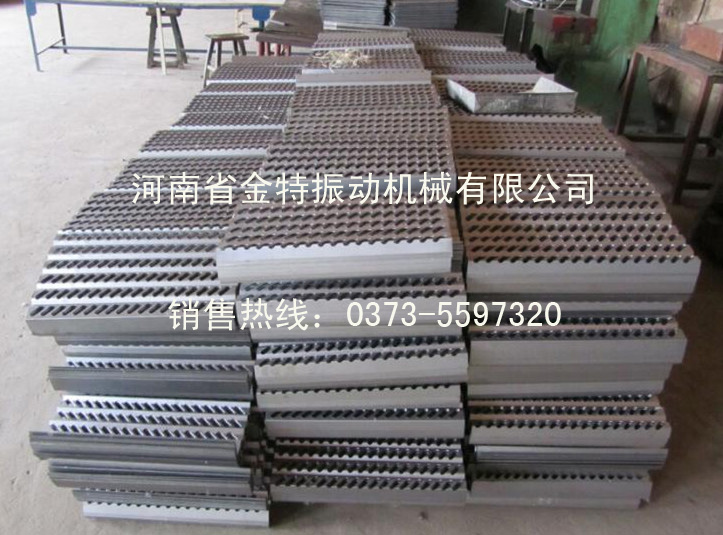 4_4f1e479ab9f0cc4fcb57a1d6f8ea15c2_副本.jpg