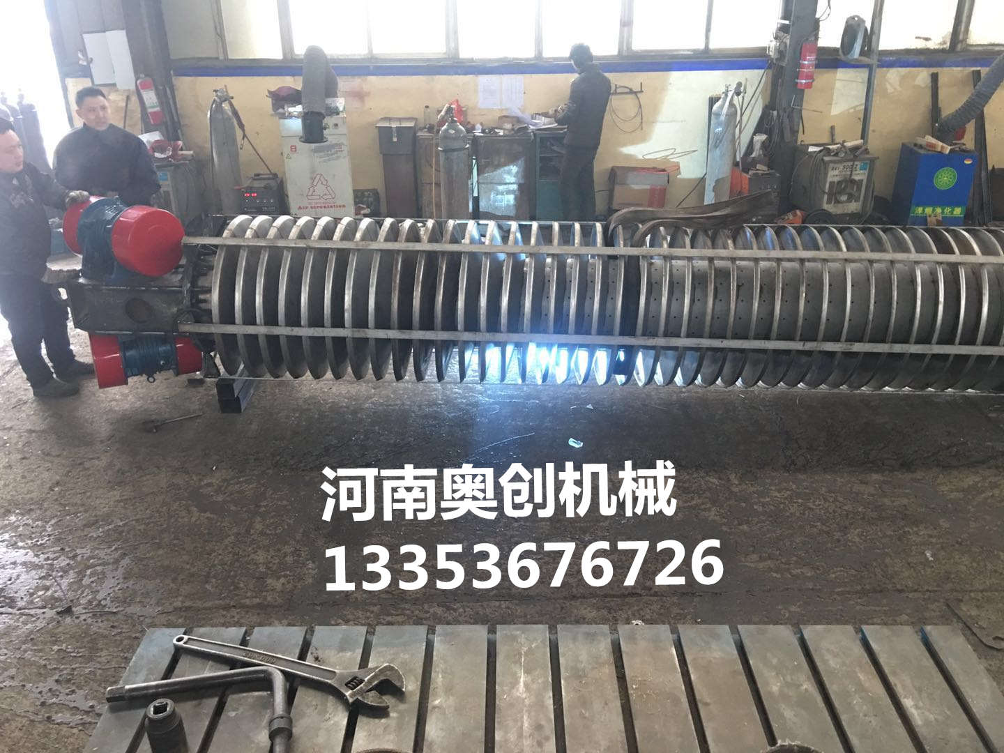 垂直振动提升机 垂直振动提升机