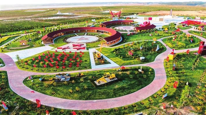 准能矿山生态旅游区党员教育实践基地 (准能集团供图)